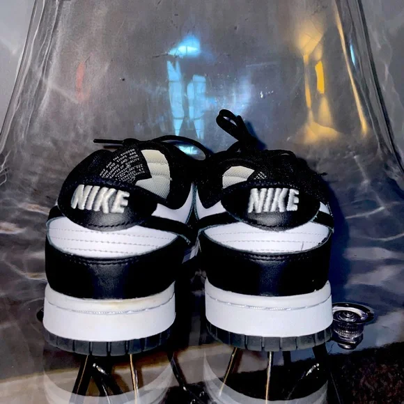 Nike Dunk Low Panda - Picture 3 of 3